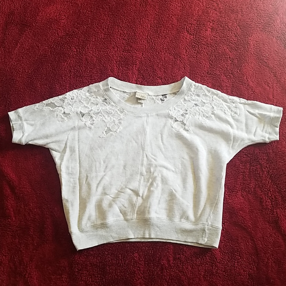 Daytrip Lace Crop sweatshirt